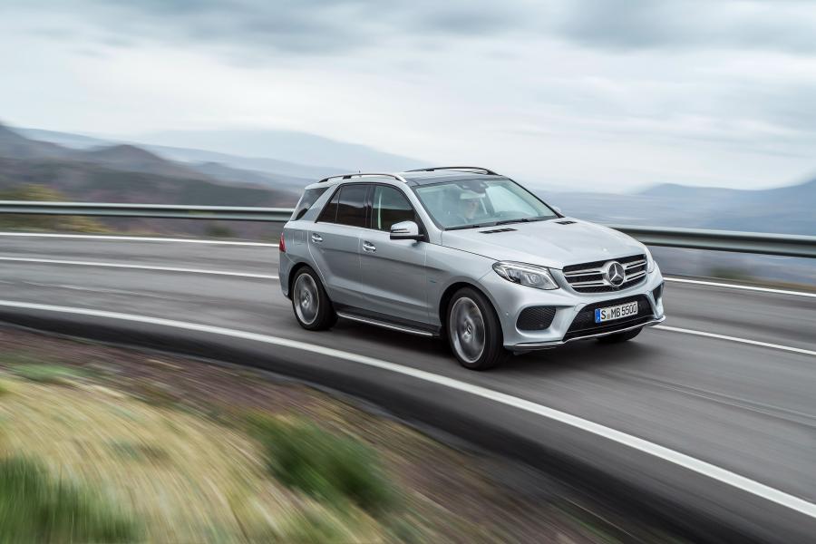  Mercedes-Benz GLE500e 4Matic AMG Line 2015 года  (фото 26 из 29)